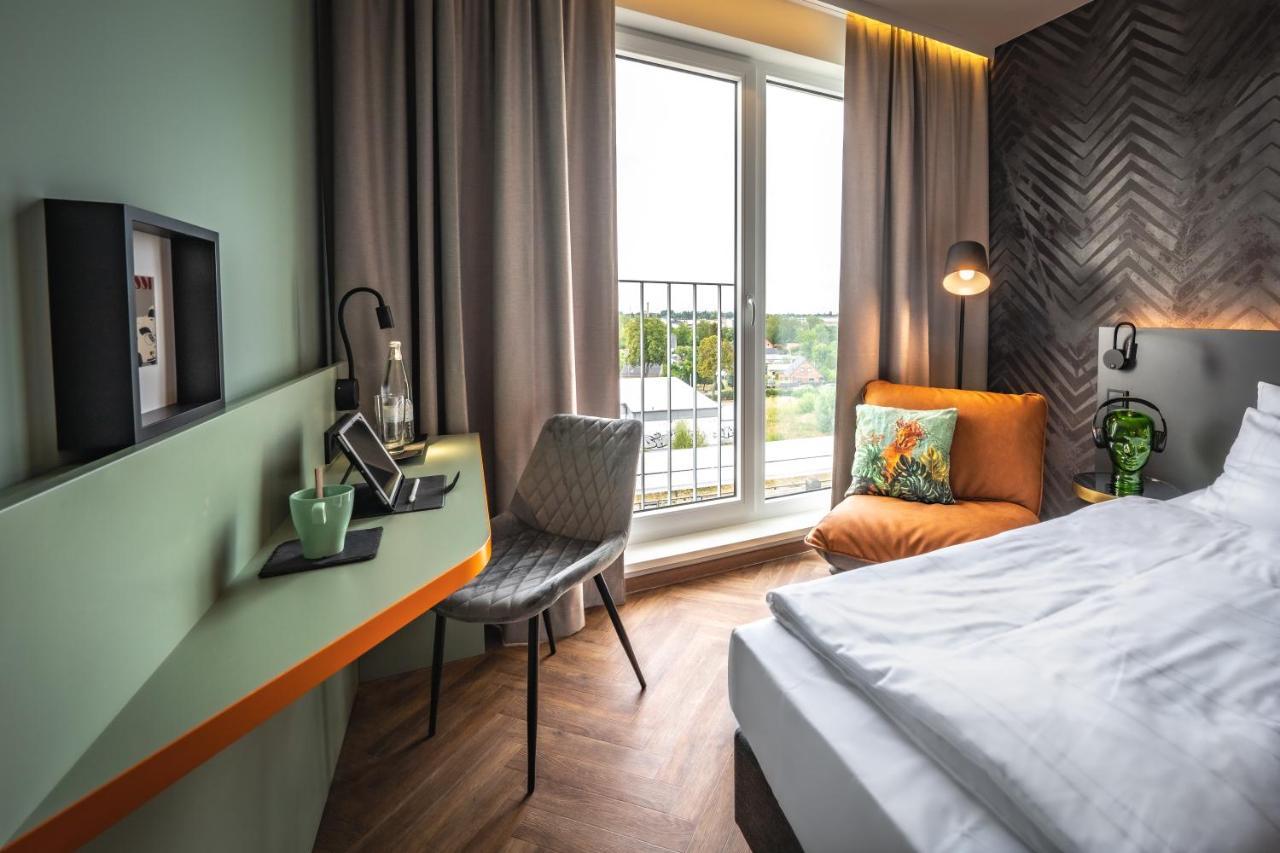 Hotel Loginn Airport 3*