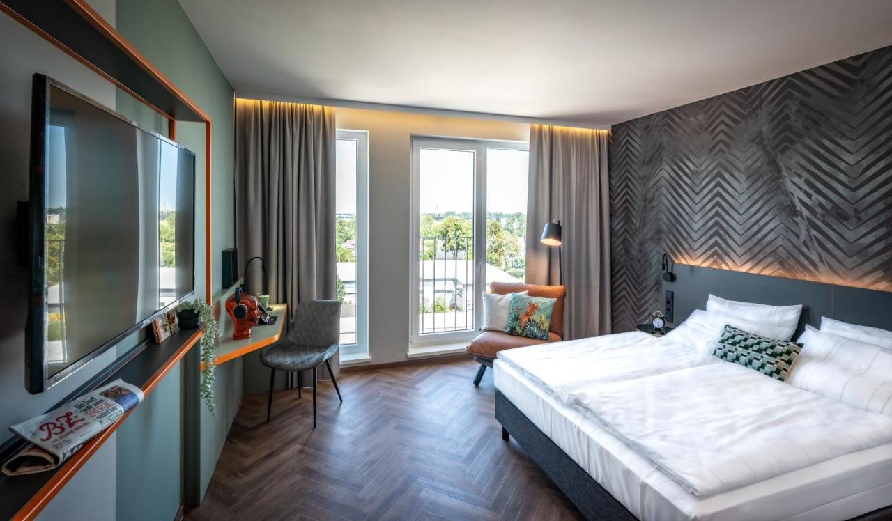 Hotel Loginn Airport 3*